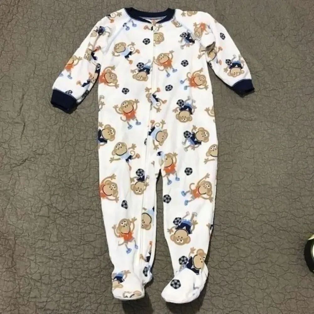 Carter’s Footies hundred percent polyester pajamas size 2T.      A293